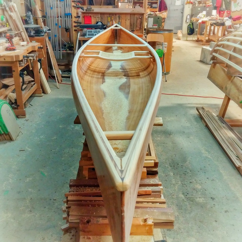 Cedar Strip Canoe Plans for a 15′ Solo